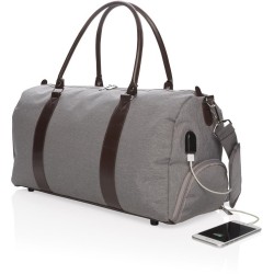 Víkendová taška s USB výstupem