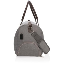 Víkendová taška s USB výstupem