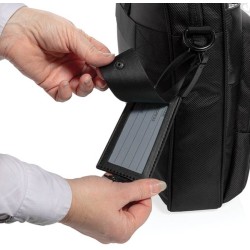 Swiss Peak USB a RFID taška Voyager na 15,6 notebook