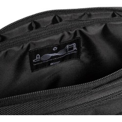 Swiss Peak USB a RFID taška Voyager na 15,6 notebook