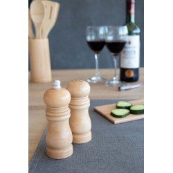 Slánka a mlýnek na pepř v sadě DUO SPICE