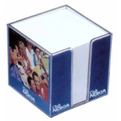 Papírové lístky v plastovém obalu