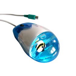 Transparentní vodní myš