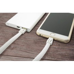 Šňůrka na krk s USB kabelem