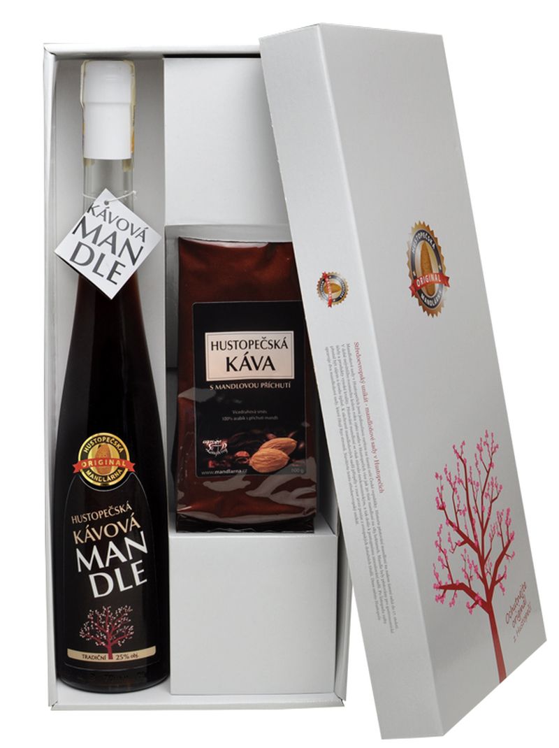 Kávová mandle + káva