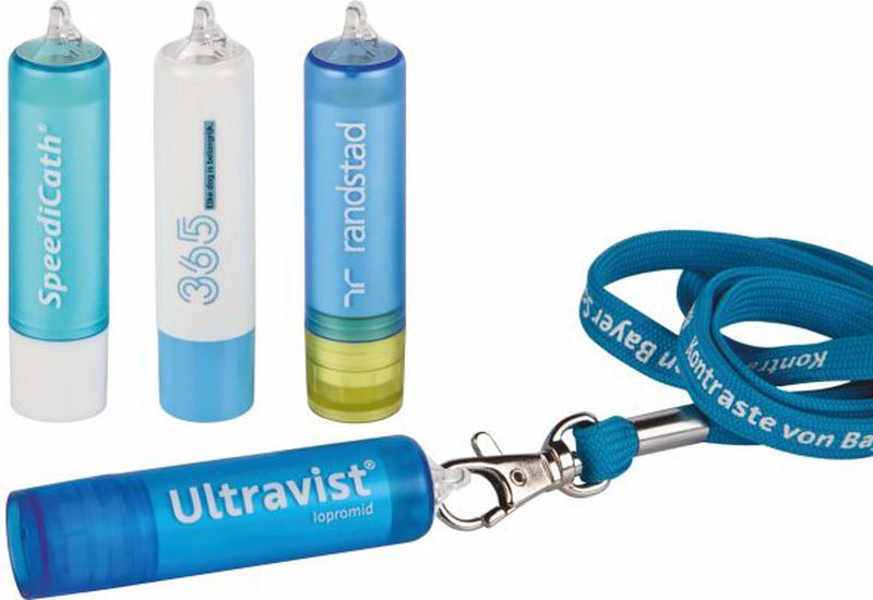 Balzám na rty se šňůrkou