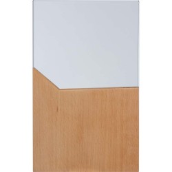 Trofej s dřevěným podstavcem