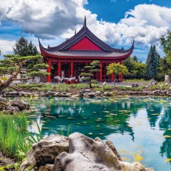 Poznámkový kalendář Zahrady 2024, 30 x 30 cm