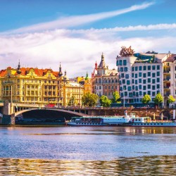 Poznámkový kalendář Praha 2024, 30 x 30 cm