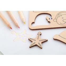 Ravya hra na vybarvení na přizpůsobení vánočních tvarů