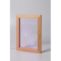 Woodiframe LED světelná trofej