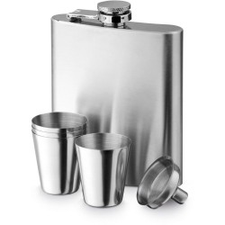 Novak sada butilky a pohárků