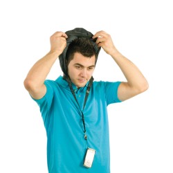 Bob Lanyard s kapucí