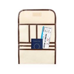 Farrel Kapsa na cestovní doklady