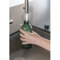 Nepropustná lahev s kovovým uzávěrem