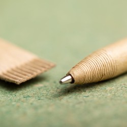 Valvek Kuličkové pero z kartonu