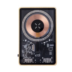 Dominik Powerbanka  průhledným povrchem 5 000 mAh