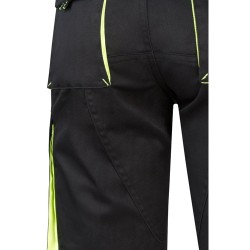 VL HEMERA. Dvoubarevné strečové bermudy s mnoha kapsami (240 g/m²), z bavlny (46 %), EME (38 %) a polyesteru (16 %)