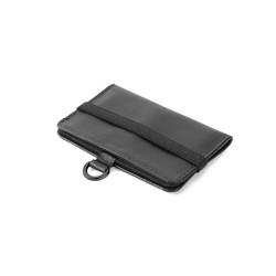 ORVYN. Kožená peněženka s blokováním RFID na 10 karet