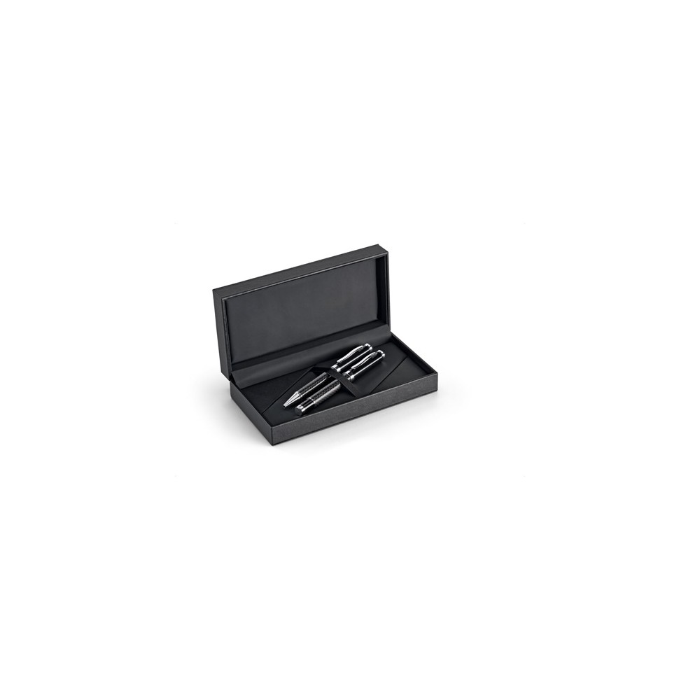 CHESS. Sada rolleru a kuličkového pera z kovu a uhlíkových vláken s otočným mechanismem