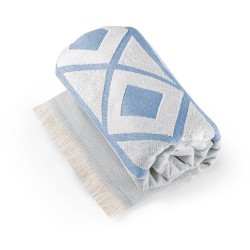 MALEK. Multifunkční a osuška (350g/m²) vyrobená z lehké a odolné bavlny (85 %) a recyklované bavlny (15 %)