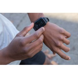 Fitness hodinky z RCS recyklovaného TPU