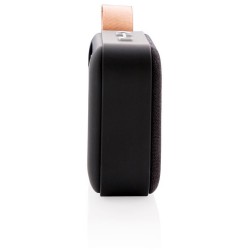 Moderní textilní reproduktor