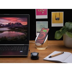Bambusový reproduktor Ovate 5W s bezdrátovou nabíječkou 15W