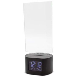 Hodiny s podsvětleným panelem