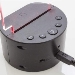 Hodiny s podsvětleným panelem