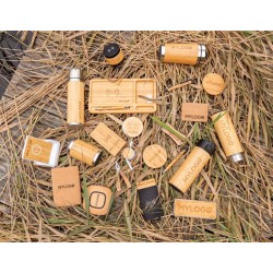 Bezdrátová nabíječka 5W z FSC bambusu