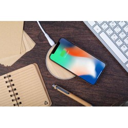 Bezdrátová nabíječka WheaCharge