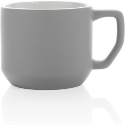 Moderní keramický hrnek