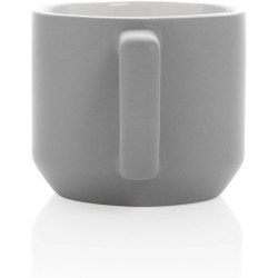 Moderní keramický hrnek