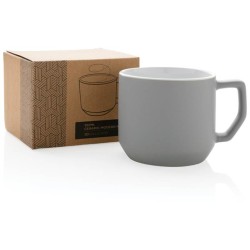 Moderní keramický hrnek