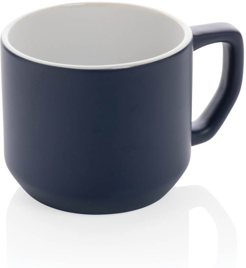 Moderní keramický hrnek