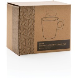 Moderní keramický hrnek na kávu