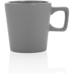 Moderní keramický hrnek na kávu