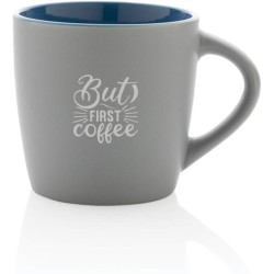 Keramický hrnek s barevným vnitřkem