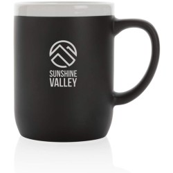 Keramický hrnek s bílým lemem