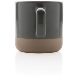 Glazovaný keramický hrnek