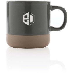 Glazovaný keramický hrnek