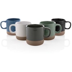 Glazovaný keramický hrnek