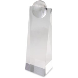 Skleněná trofej ve tvaru hranolu