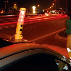 Flashmer nouzové bezpečnostní kladivo do auta