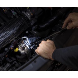 Teleskopické světlo s magnetem