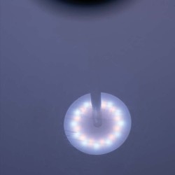 Stolní lampa z nerezové oceli