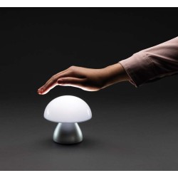 USB stolní lampa Luming z RCS recykl. plastu