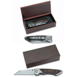 Nůž v dárkovém boxu