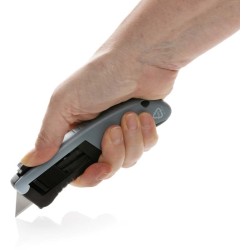 Automaticky zasouvací nůž z RCS recykl. plastu